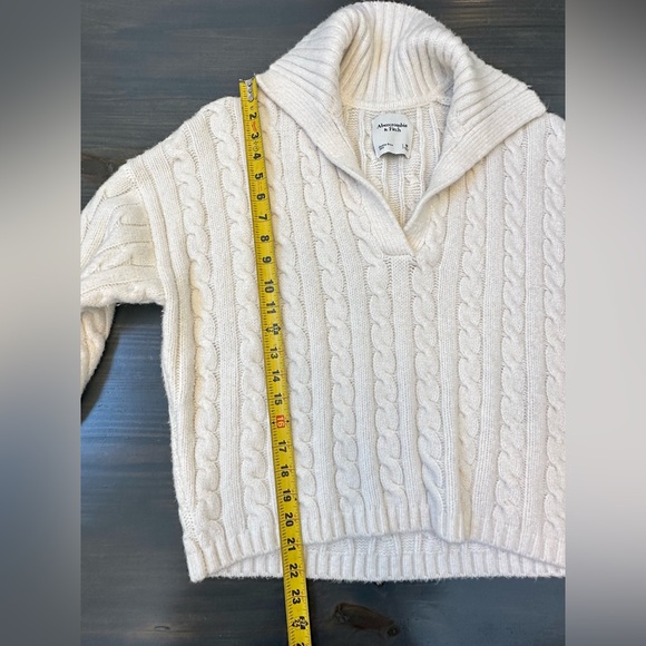 Abercrombie&Fitch Cable Collar Sweater Cream size M - Picture 7 of 7